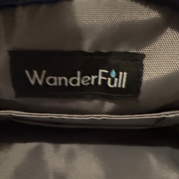 WanderFull Shiny HydroBag 💧💦💧with Compartments - Picture 3 of 10